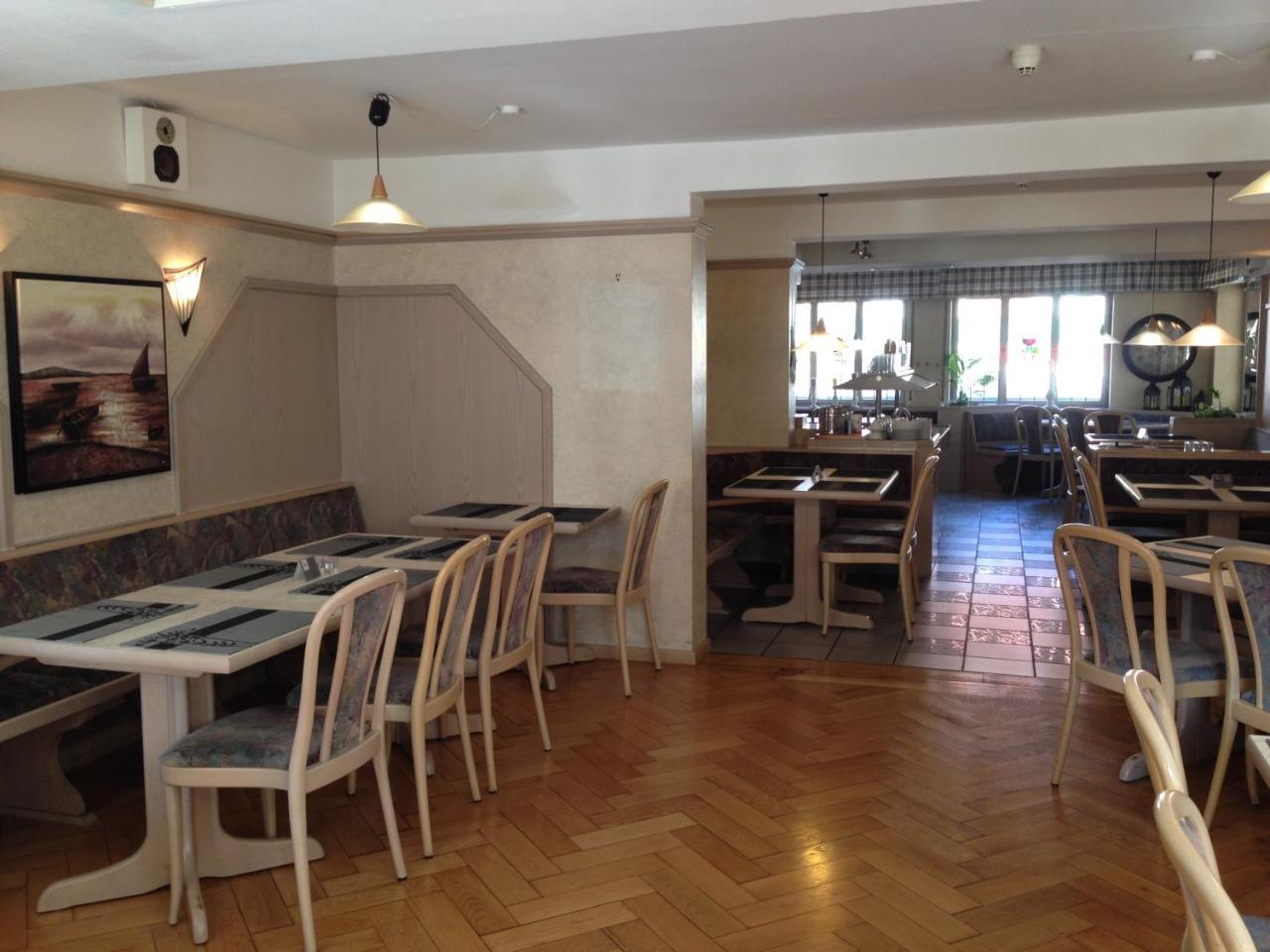 Goldene Rose Aparthotel Ebersbach an der Fils Ngoại thất bức ảnh